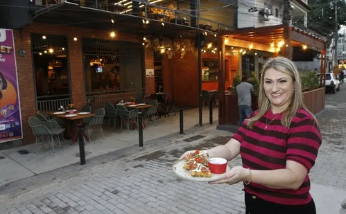 
          Imagem ilustrativa da imagem Novo polo gastronômico em Cariacica inaugura neste sábado
          