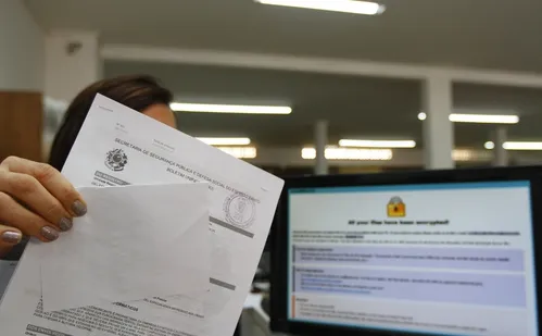 
          Imagem ilustrativa da imagem Novo sistema vai ajudar donos a encontrarem carros roubados
          