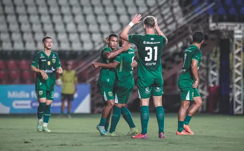 
          Imagem ilustrativa da imagem Novo técnico vê Porto Vitória triunfar na Copa ES
          