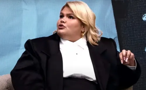 
          Imagem ilustrativa da imagem “O gordo é o palhaço, né?”, diz Thais Carla
          