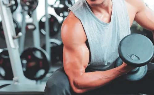 
          Imagem ilustrativa da imagem Obsessão por músculos pode causar distúrbio alimentar
          