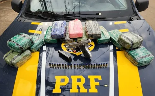 
          Imagem ilustrativa da imagem PRF apreende óxi, arma de fogo e munições durante operação em Cariacica
          