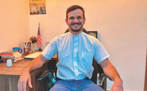 
          Imagem ilustrativa da imagem Padre Patrick desabafa sobre bebês reborn: “O que está acontecendo com o mundo?"
          