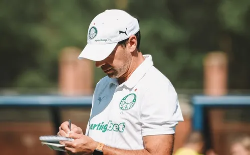 
          Imagem ilustrativa da imagem Palmeiras entra em campo para se manter no topo
          