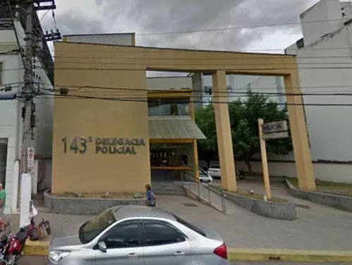 
          Imagem ilustrativa da imagem Para onde foi o adolescente que matou os pais e o irmão de três anos?
          