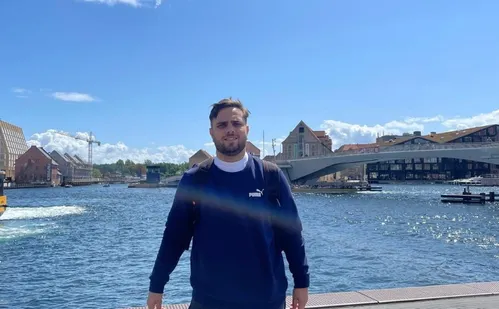 
          Imagem ilustrativa da imagem “Passei por 36 médicos antes de descobrir doença rara”, diz paciente
          