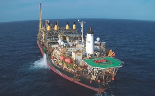 
          Imagem ilustrativa da imagem Perfuração de novo campo de petróleo anima empresários do ES
          