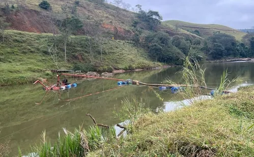 
          Imagem ilustrativa da imagem Polícia Federal e Ibama fazem operação de combate à extração ilegal de areia no ES
          