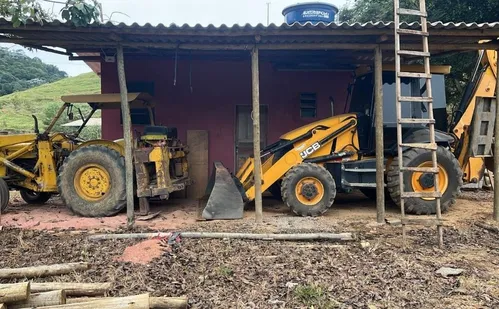 
          Imagem ilustrativa da imagem Polícia Federal e Ibama fazem operação de combate à extração ilegal de areia no ES
          