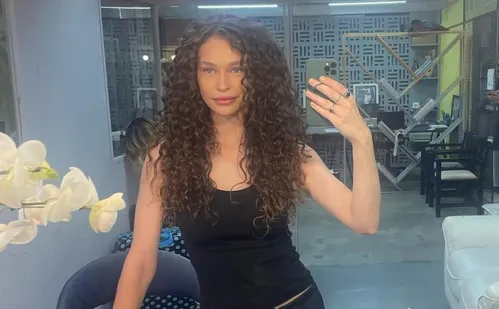 
          Imagem ilustrativa da imagem Por que a atriz Maidê Mahl foi internada pela segunda vez?
          