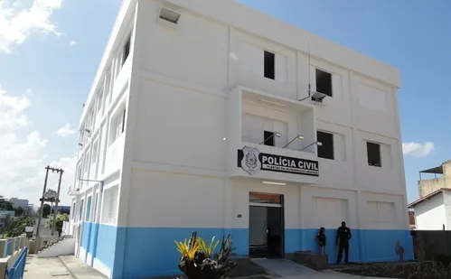 
          Imagem ilustrativa da imagem Preso em Minas Gerais suspeito de estuprar enteada de 7 anos no Norte do ES
          