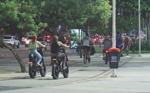 
          Imagem ilustrativa da imagem Produção de bicicletas elétricas cresce 324% em um ano
          