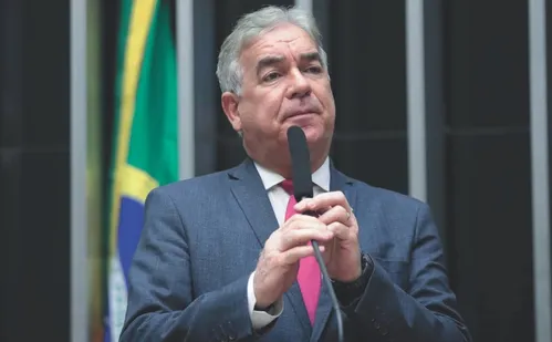 
          Imagem ilustrativa da imagem Projeto de lei pode facilitar a compra de carros por idosos e "mães de múltiplos"
          