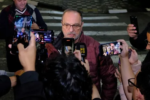 
          Imagem ilustrativa da imagem Quem é o presidente do Corinthians? Entenda o que alegam as partes após caos no Parque São Jorge
          