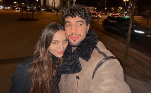 
          Imagem ilustrativa da imagem Rafa Kalimann anuncia gravidez com Nattanzinho: 'nosso maior sonho'
          