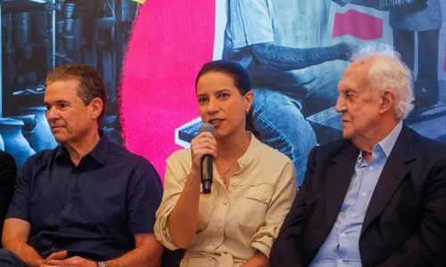 
          Imagem ilustrativa da imagem Raquel Lyra lança Fenearte com homenagem a Jarbas e investimento de R$ 15 milhões
          