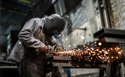 
          Imagem ilustrativa da imagem Recuo na nova tarifa do aço imposta pelos EUA é considerado possível
          