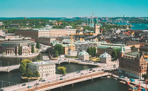 
          Imagem ilustrativa da imagem Representantes dos Detrans buscam na Europa soluções para melhorar o trânsito
          