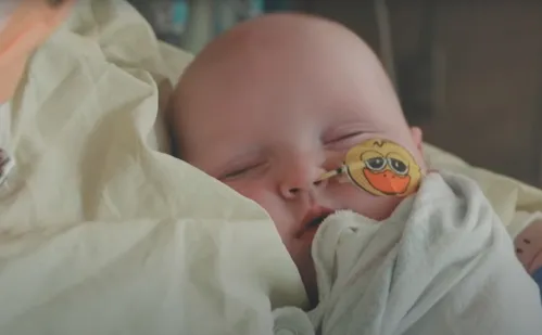 
          Imagem ilustrativa da imagem Revolução na medicina: cientistas mudam DNA e salvam a vida de bebê
          