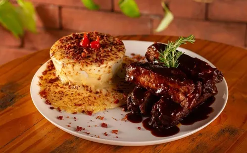 
          Imagem ilustrativa da imagem Roda de Boteco 2025: 40 bares da Grande Vitória preparam petiscos exclusivos
          