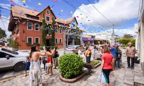 
          Imagem ilustrativa da imagem São João de Gravatá terá shows de Luan Santana, Wesley Safadão e Limão com Mel
          