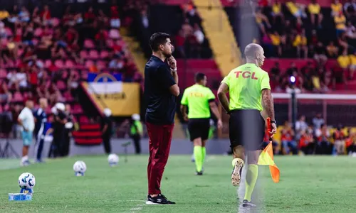 
          Imagem ilustrativa da imagem Sport: novo técnico, velha vergonha
          