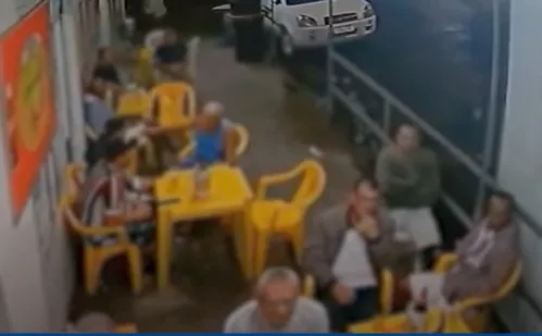 
          Imagem ilustrativa da imagem Suspeito de ataque a tiros em bar que deixou dois mortos é preso em Vila Velha
          