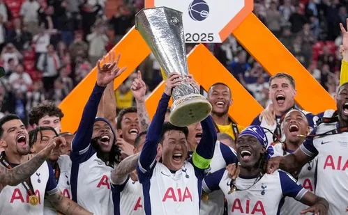 
          Imagem ilustrativa da imagem Tottenham encerra jejum de 17 anos e é campeão da Liga Europa
          