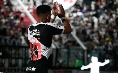 
          Imagem ilustrativa da imagem Vasco rescinde com o meia francês Payet de 'forma amigável'
          