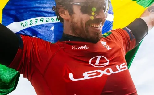 
          Imagem ilustrativa da imagem Yago Dora é campeão em Trestles, palco do surfe em Los Angeles 2028
          