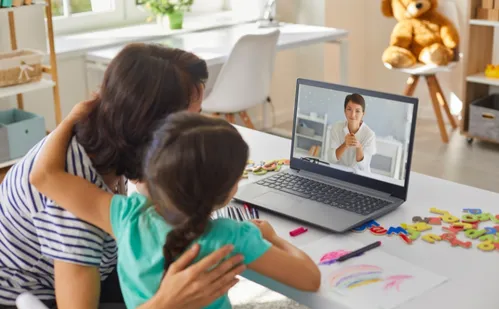 
          Imagem ilustrativa da imagem Com fila de 2 mil crianças, Guarapari lança teleconsulta em neuropediatria pelo SUS
          