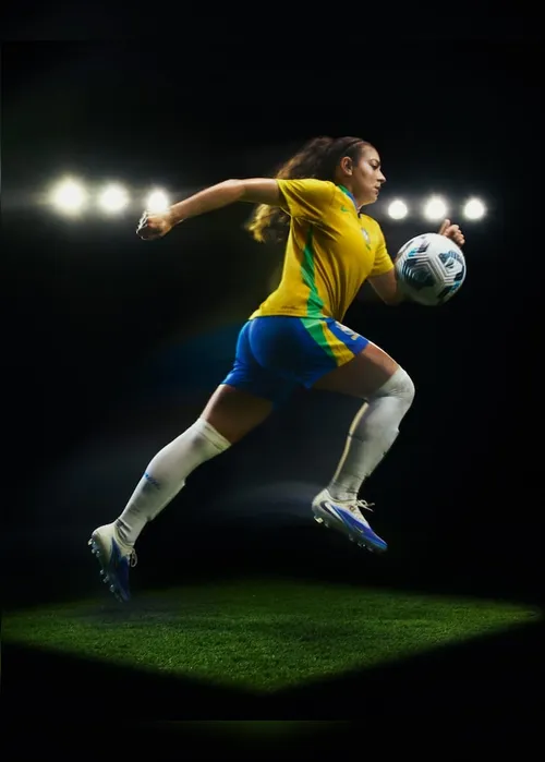 Imagem ilustrativa da imagem CBF e Nike lançam novos uniformes da seleção feminina; veja fotos
