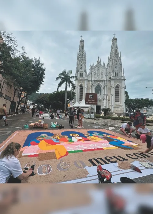 Imagem ilustrativa da imagem Missas, tapetes e procissões na festa de Corpus Christi