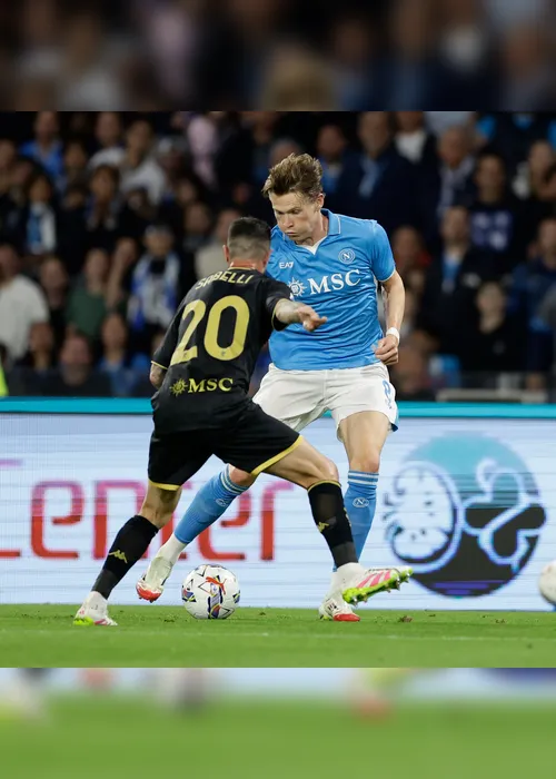 Imagem ilustrativa da imagem Napoli tropeça, dá esperanças à Inter de Milão e deixa Italiano indefinido