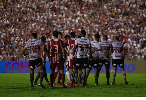 Imagem ilustrativa da imagem Náutico perde para o São Paulo em casa e dá adeus a Copa do Brasil