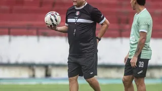 Imagem ilustrativa da imagem Santa Cruz encara o América (RN) neste domingo. Empate já classifica os tricolores