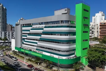 Imagem ilustrativa da imagem Gigante da saúde em expansão