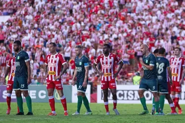 Imagem ilustrativa da imagem Náutico não passa de um empate sem gols diante do Floresta (CE)