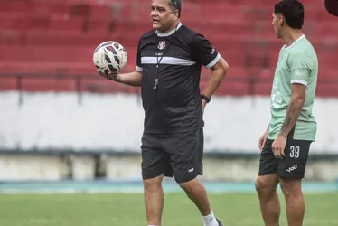 Imagem ilustrativa da imagem Santa Cruz encara o América (RN) neste domingo. Empate já classifica os tricolores