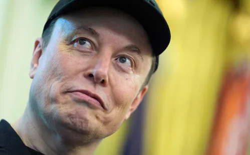 
          Imagem ilustrativa da imagem Musk anuncia criação de novo partido político
          