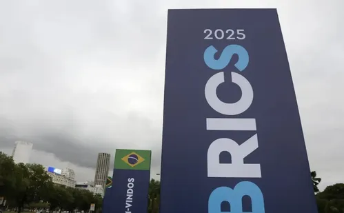 
          Imagem ilustrativa da imagem Negociações para sistema próprio de pagamento do Brics avançam
          