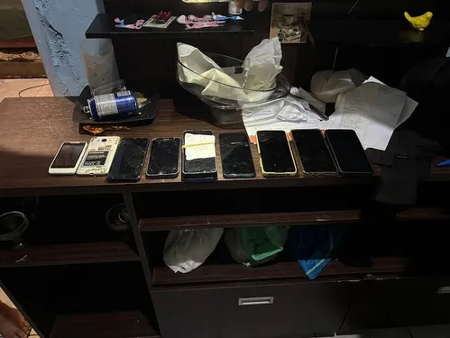 
          Imagem ilustrativa da imagem O que é estupro virtual? Operação revela que adolescentes são vítimas do crime nas redes
          