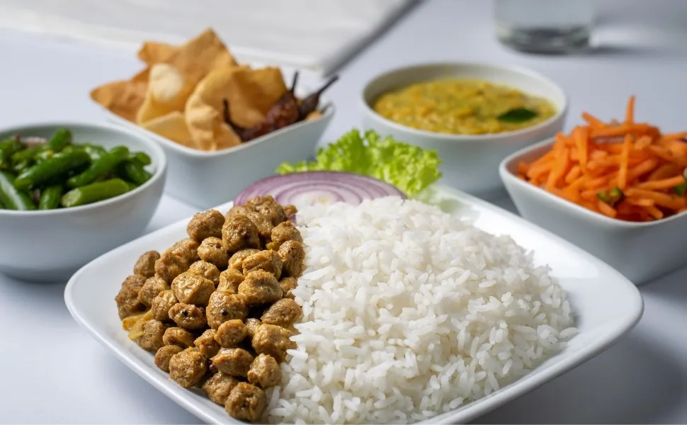 Imagem ilustrativa da imagem Arroz puxa queda da cesta básica em junho nos supermercados, diz Abras