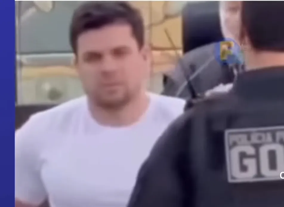 Imagem ilustrativa da imagem Condenado por matar esposa afronta juiz em pleno tribunal, no Recife