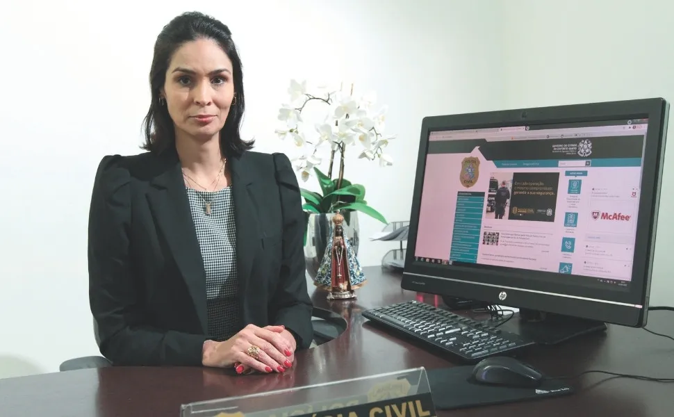 Imagem ilustrativa da imagem Golpe do amor: mulher finge câncer e idoso perde R$ 600 mil