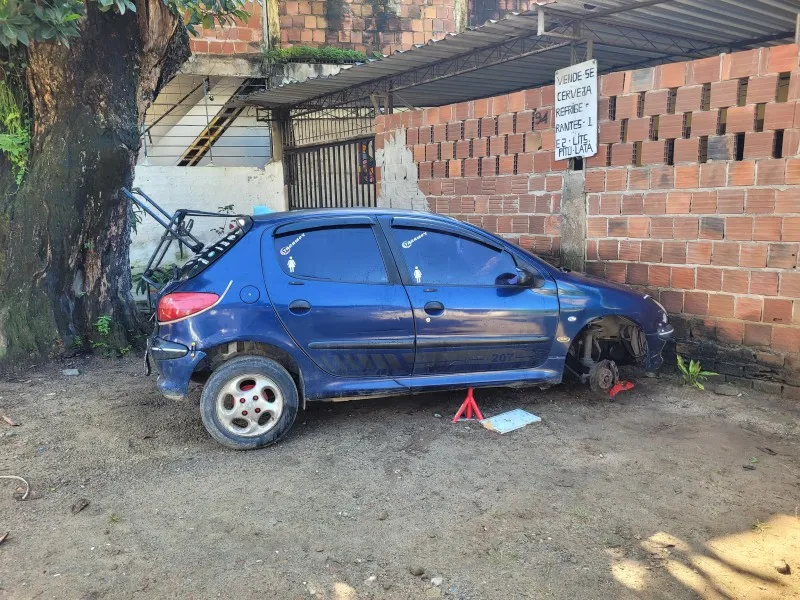 Imagem ilustrativa da imagem Homem morre esmagado por carro que caiu em cima dele na Guabiraba
