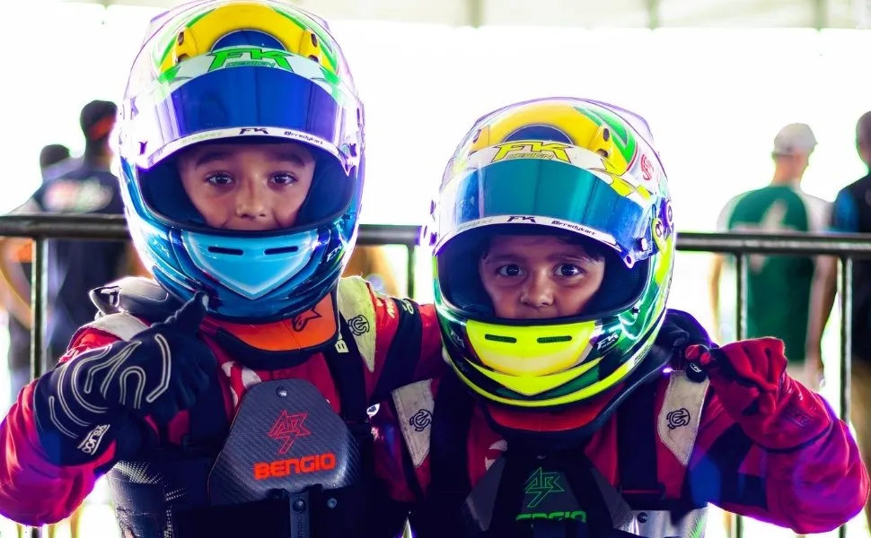 Imagem ilustrativa da imagem Irmãos capixabas estreiam em provas nacionais na Copa Brasil de Kart
