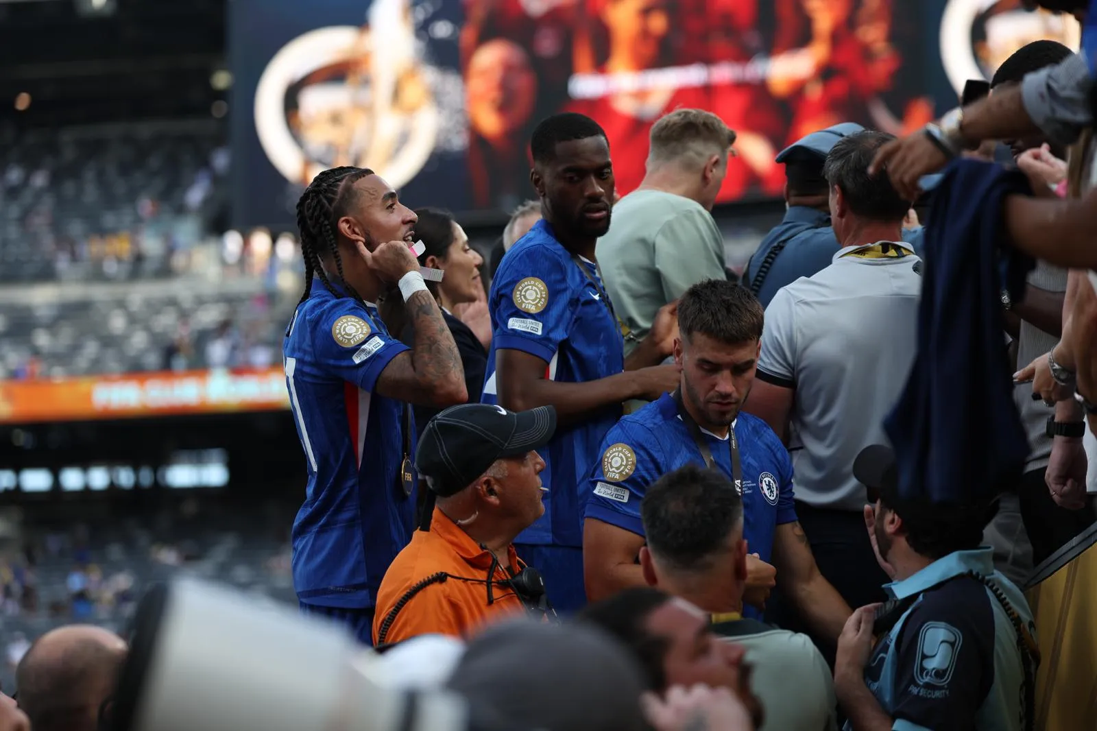 Imagem ilustrativa da imagem O mundo é azul: veja fotos da final da Copa do Mundo de Clubes