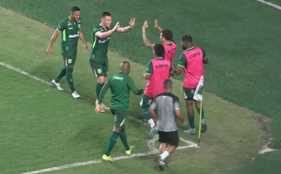 Imagem ilustrativa da imagem Porto Vitória vence o Pouso Alegre e segue vivo na Série D