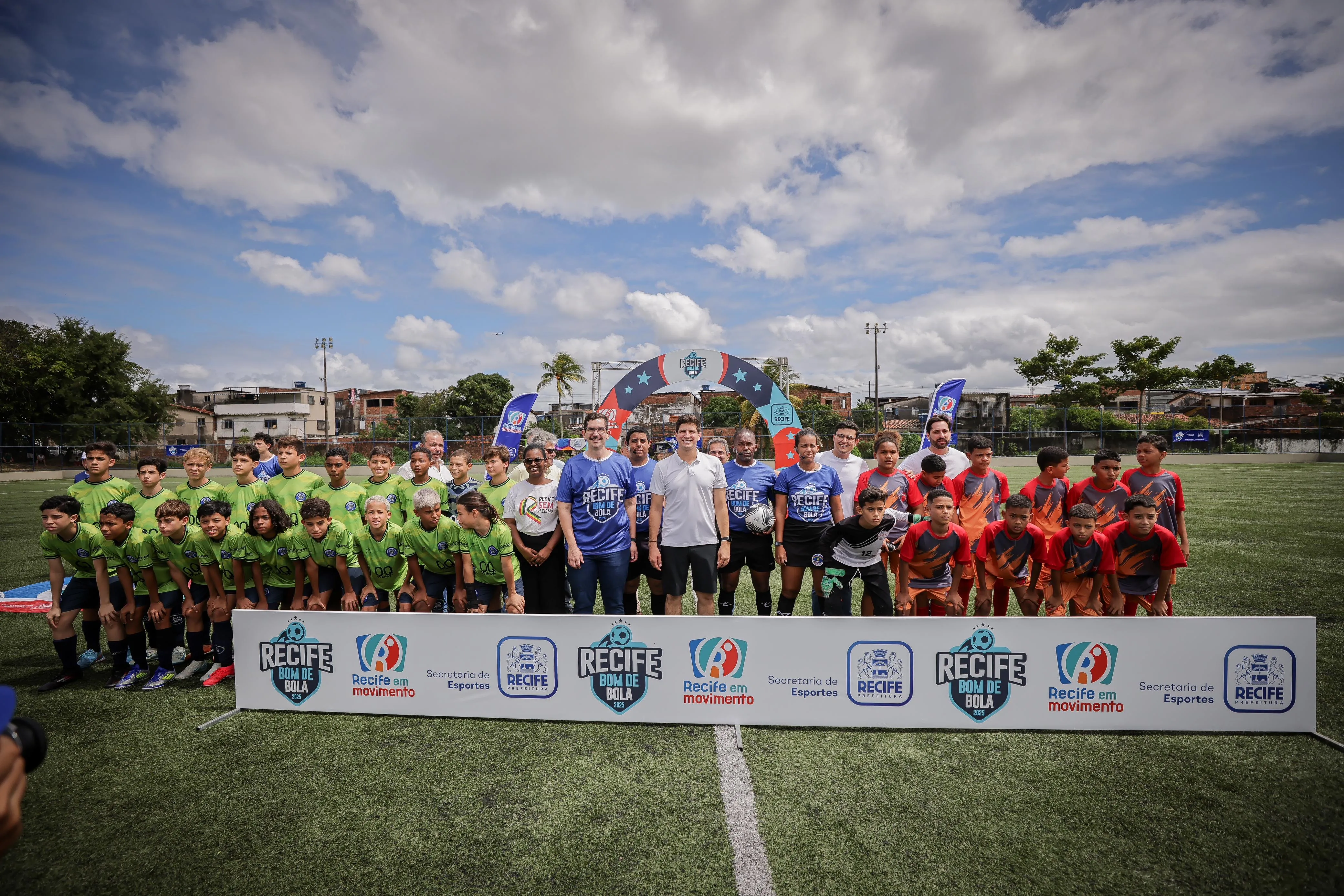 Imagem ilustrativa da imagem Recife Bom de Bola começa com a participação de mais de 600 equipes